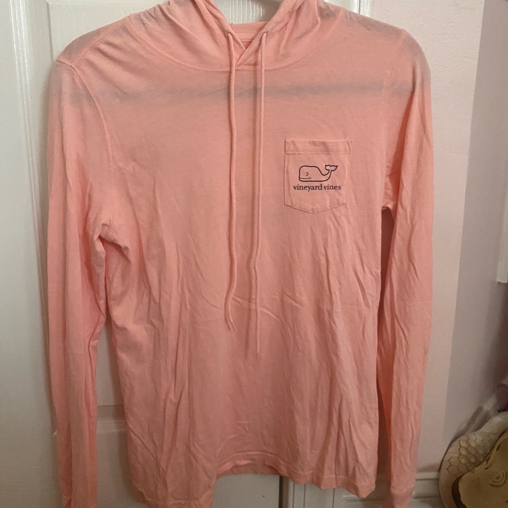 Vineyard Vines hooded shirt